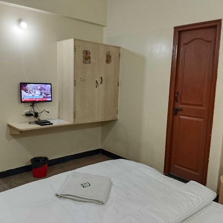 Hotel O Sri Vijaya Palace Lodging 班加罗尔 外观 照片