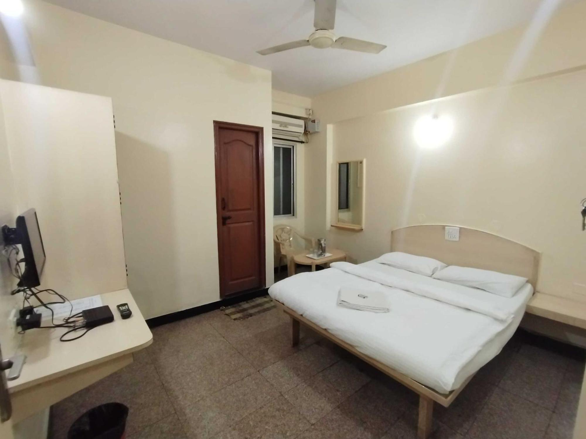 Hotel O Sri Vijaya Palace Lodging 班加罗尔 外观 照片